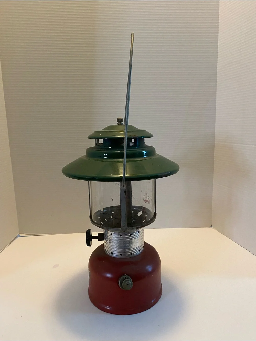 Coleman Lantern Big Hat 228E Double Mantle Green & Red With Bail Handle